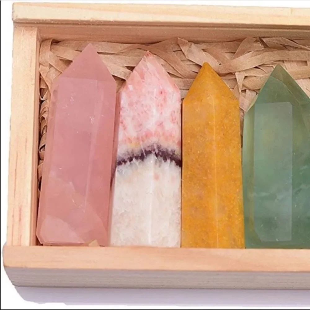 8pcs Natural Raw Crystal Gift Set - Picture 6 of 7